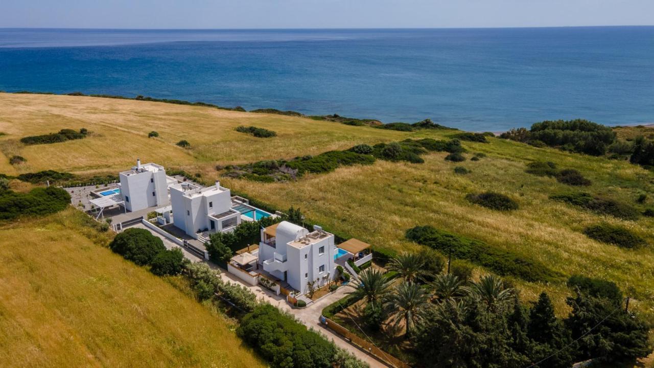 White Blue Villa Lakhania